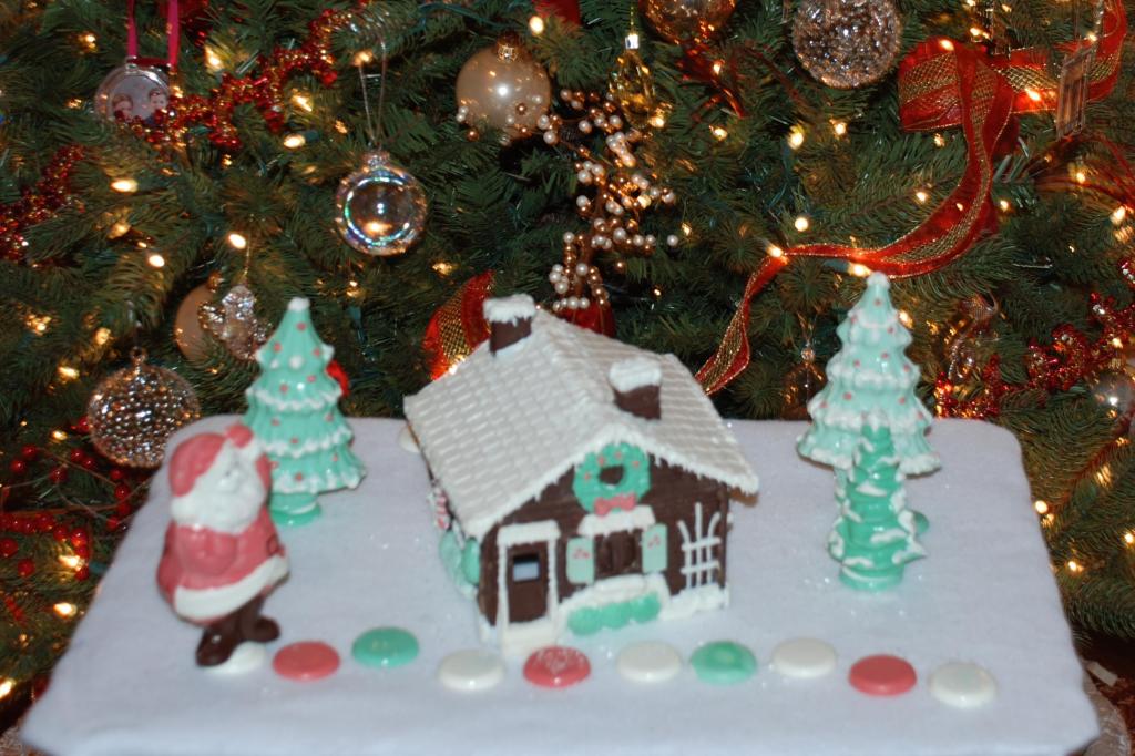 2011/12(Dec)/13(Cookies and Candy before Santa Arrives)/2011-12-15-Christmas-13.jpg